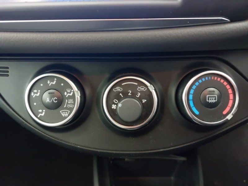 Used Toyota Yaris 2017 for sale - 77896960: Photo 17