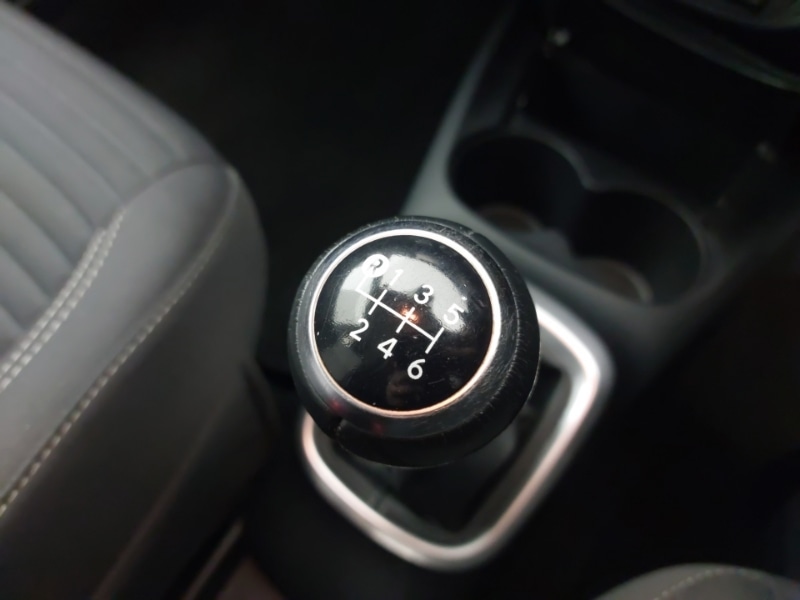 Used Toyota Yaris 2017 for sale - 77896960: Photo 18