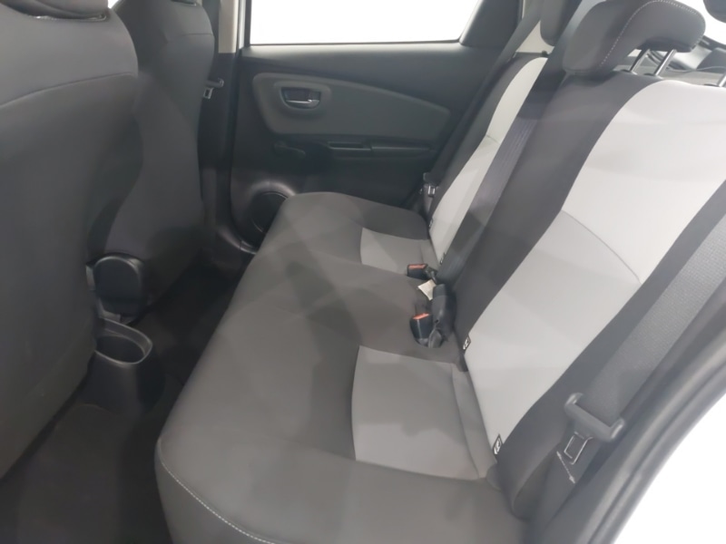 Used Toyota Yaris 2017 for sale - 77896960: Photo 6