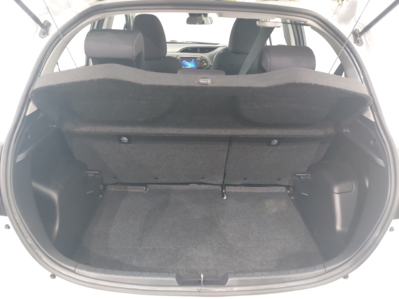 Used Toyota Yaris 2017 for sale - 77896960: Photo 8