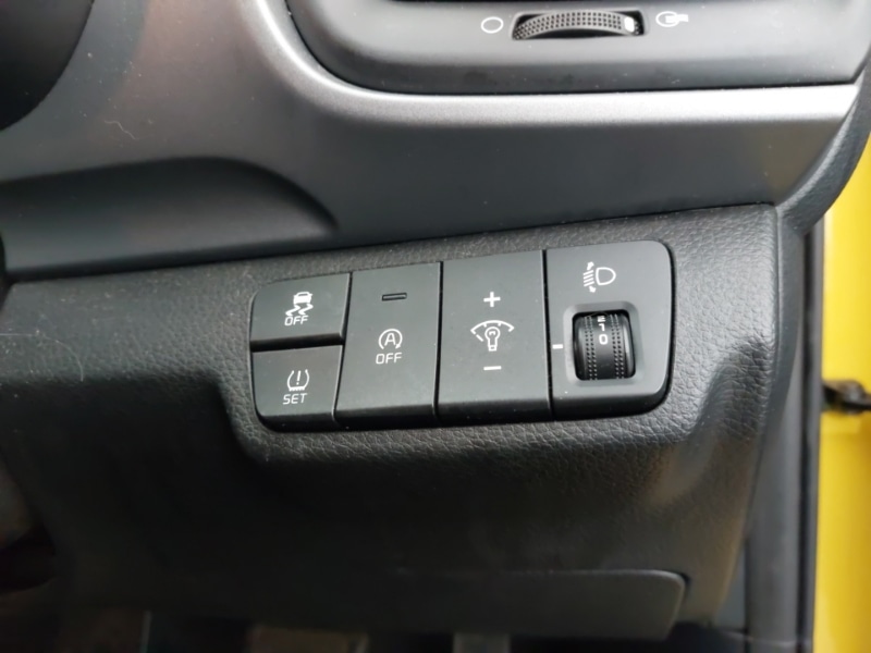 Used Kia Stonic 2022 for sale - 76150463: Photo 10