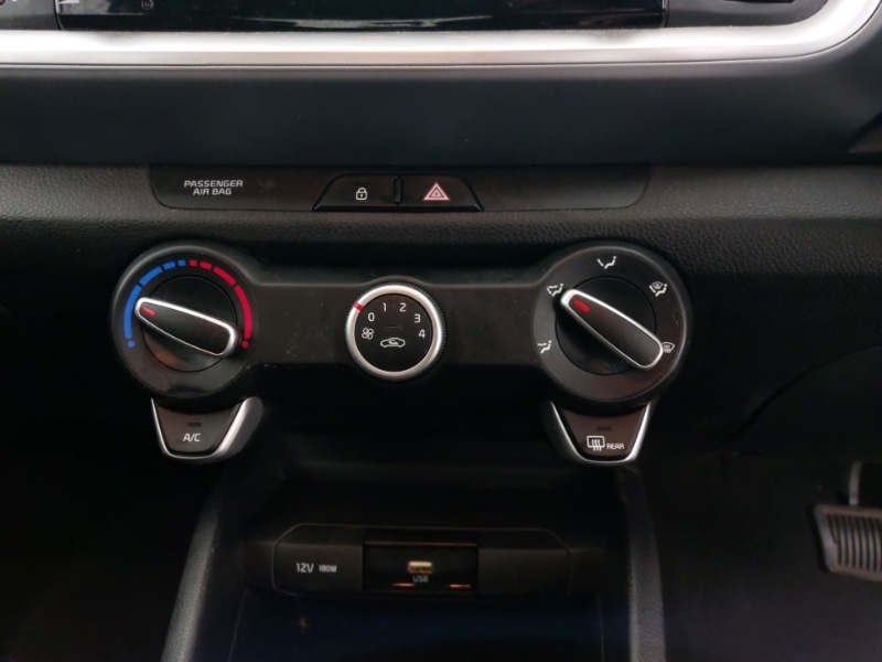Used Kia Stonic 2022 for sale - 76150463: Photo 16