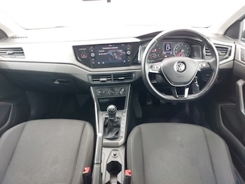 Used Volkswagen Polo 2020 for sale - 76233405: Photo 2