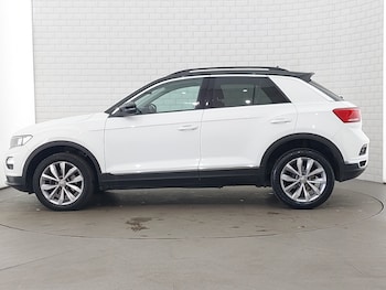 Used Volkswagen T-Roc 2019 for sale - 78735343: Photo