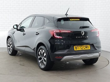 Used Renault Captur 2022 for sale - 77265040: Photo