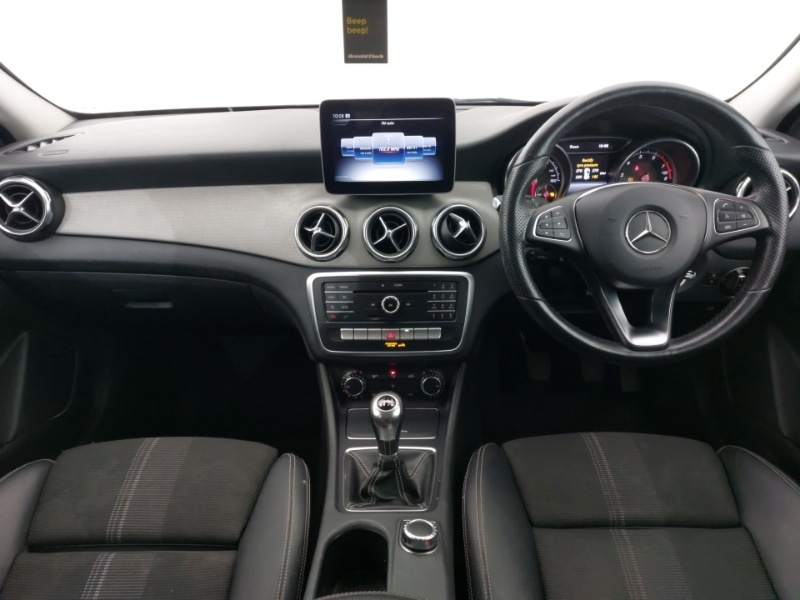 Used Mercedes-Benz GLA 2019 for sale - 78040773: Photo 2
