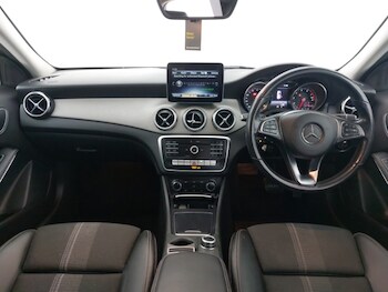 Used Mercedes-Benz GLA 2019 for sale - 78441848: Photo