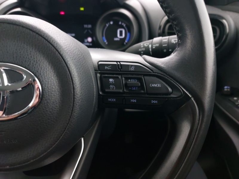 Used Toyota Yaris Cross 2022 for sale - 76343699: Photo 15