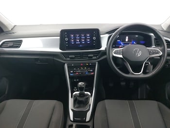 Used Volkswagen T-Roc 2022 for sale - 77736440: Photo