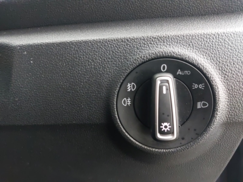 Used Volkswagen T-Roc 2019 for sale - 76721823: Photo 10