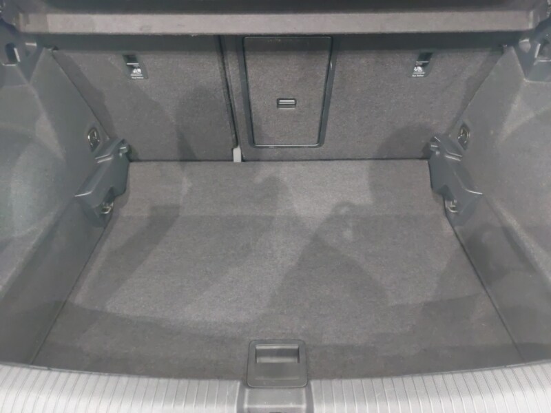 Used Volkswagen T-Roc 2019 for sale - 76721823: Photo 8