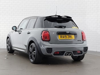 Used MINI Hatch 2019 for sale - 76630731: Photo