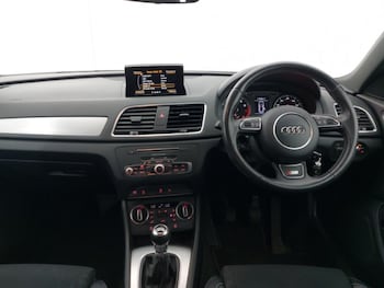 Used Audi Q3 2017 for sale - 77947909: Photo