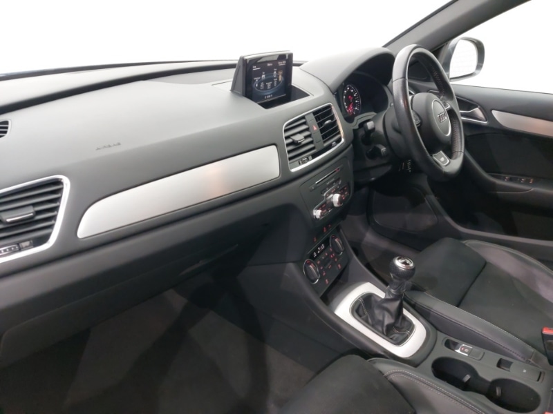 Used Audi Q3 2017 for sale - 77947909: Photo 5