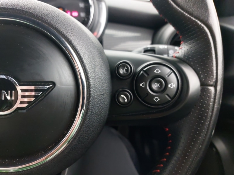 Used MINI Hatch 2019 for sale - 76920473: Photo 15