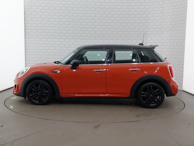 Used MINI Hatch 2019 for sale - 76920473: Photo 4