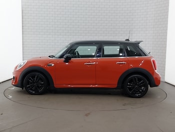 Used MINI Hatch 2019 for sale - 76920473: Photo