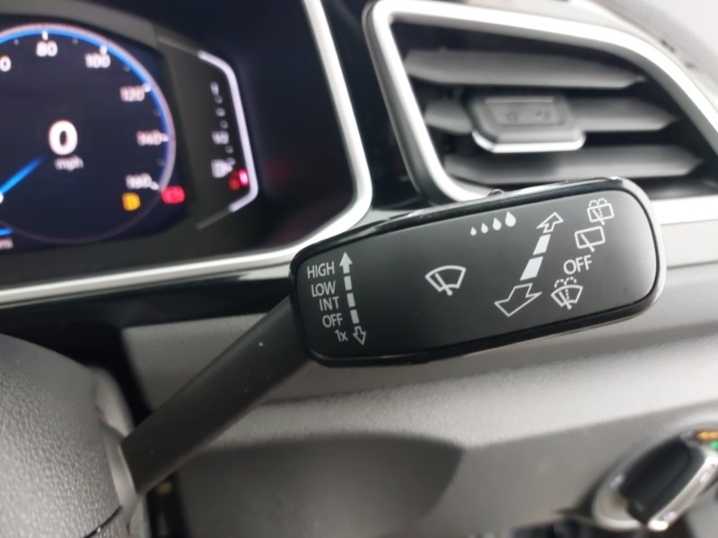 Used Volkswagen T-Roc 2025 for sale - 77169070: Photo 17