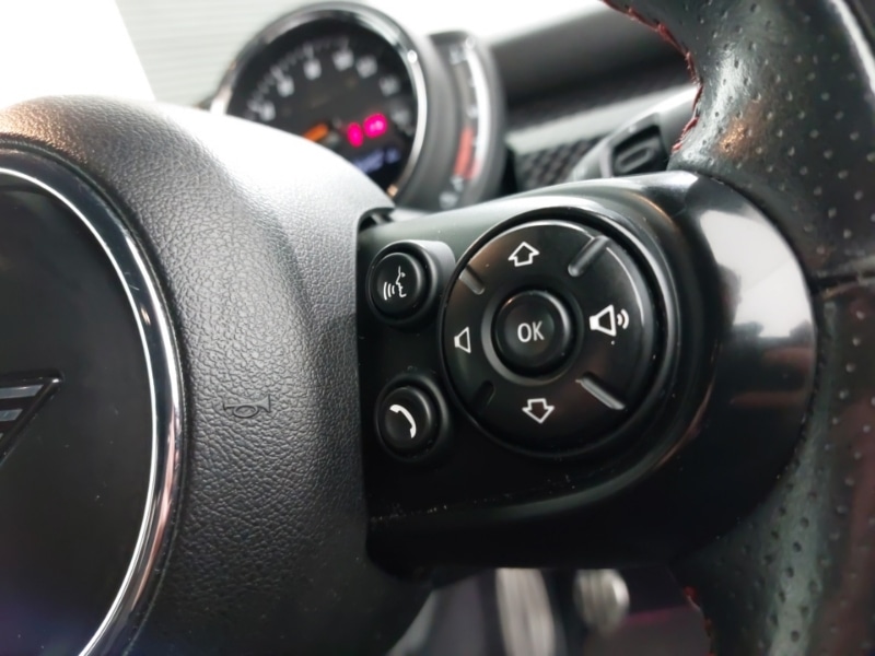 Used MINI Hatch 2019 for sale - 76348459: Photo 12