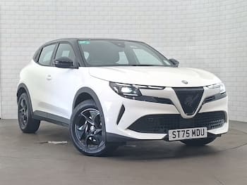 Used Alfa Romeo Junior 2025 for sale - 79768568: Photo