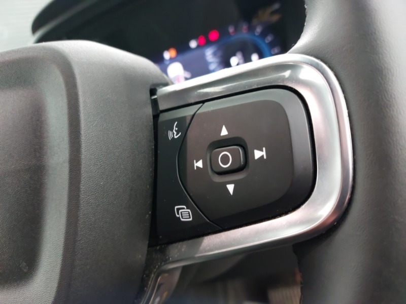 Used Volvo XC40 2024 for sale - 76221259: Photo 12