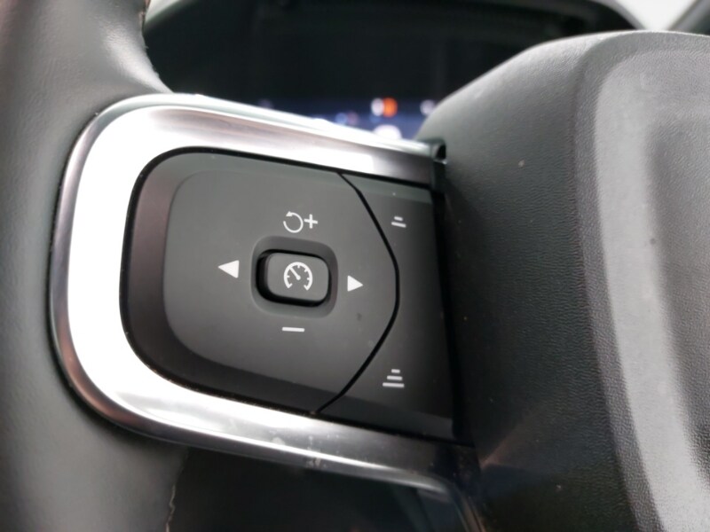 Used Volvo XC40 2024 for sale - 76221259: Photo 13