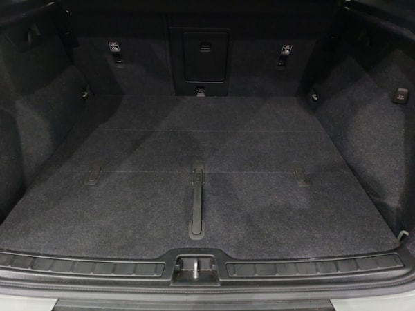 Used Volvo XC40 2024 for sale - 76221259: Photo 8