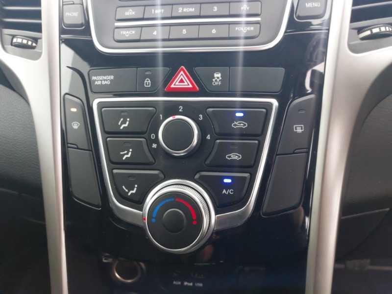 Used Hyundai i30 2014 for sale - 76150521: Photo 17