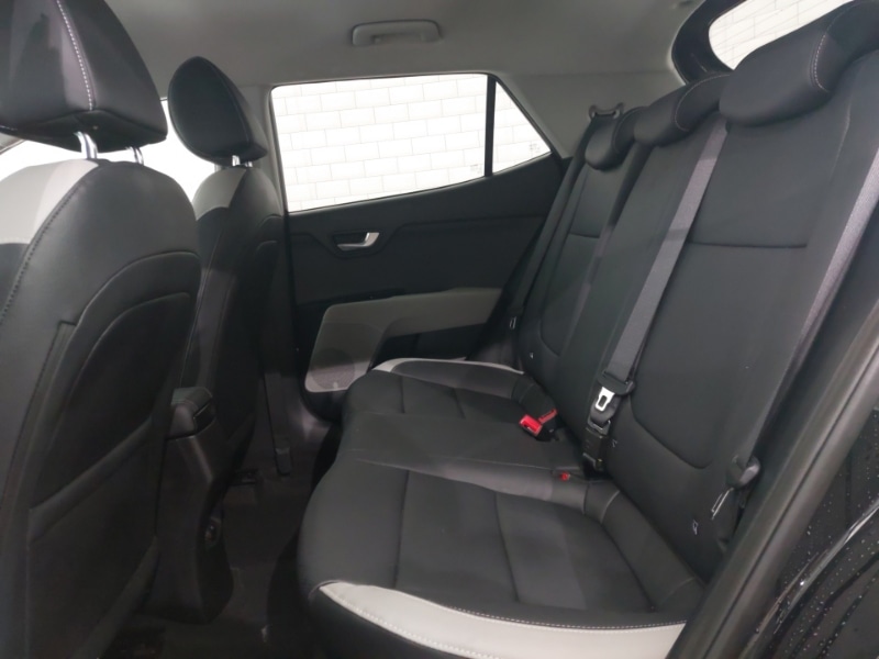 Used Kia Stonic 2020 for sale - 76418733: Photo 6