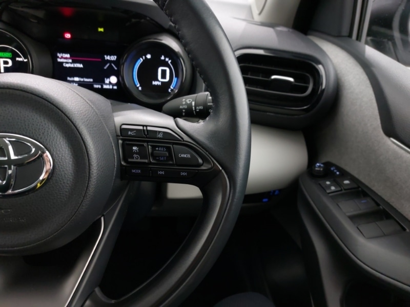 Used Toyota Yaris 2021 for sale - 75989337: Photo 15