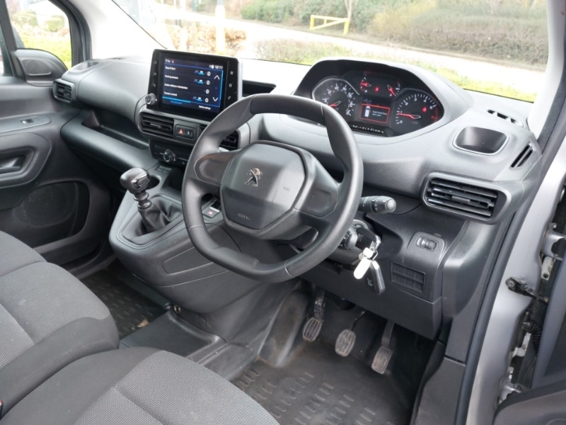 Used Peugeot Partner 2023 for sale - 77760979: Photo 2