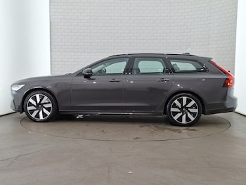Used Volvo V90 2025 for sale - 78994721: Photo