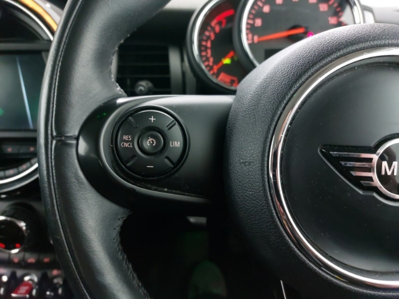 Used MINI Hatch 2018 for sale - 76354736: Photo 14