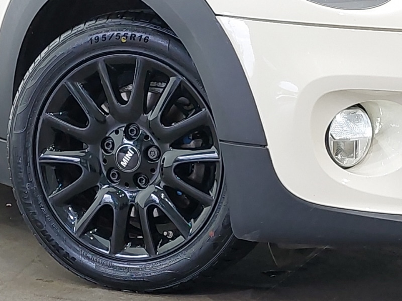 Used MINI Hatch 2018 for sale - 76354736: Photo 9