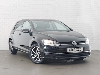 Used Volkswagen Golf 2019 for sale - 76583584: Photo