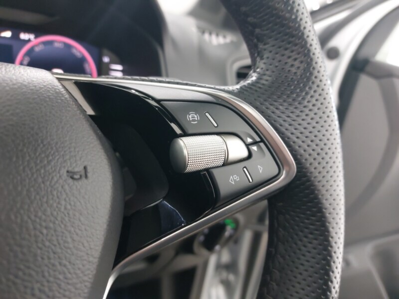 Used Skoda Karoq 2024 for sale - 77544253: Photo 15