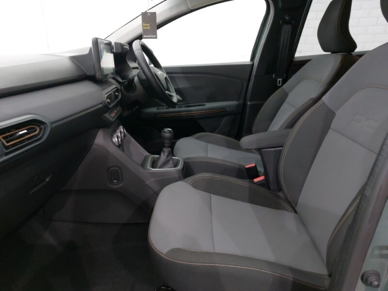 Used Dacia Jogger 2025 for sale - 76321258: Photo 5