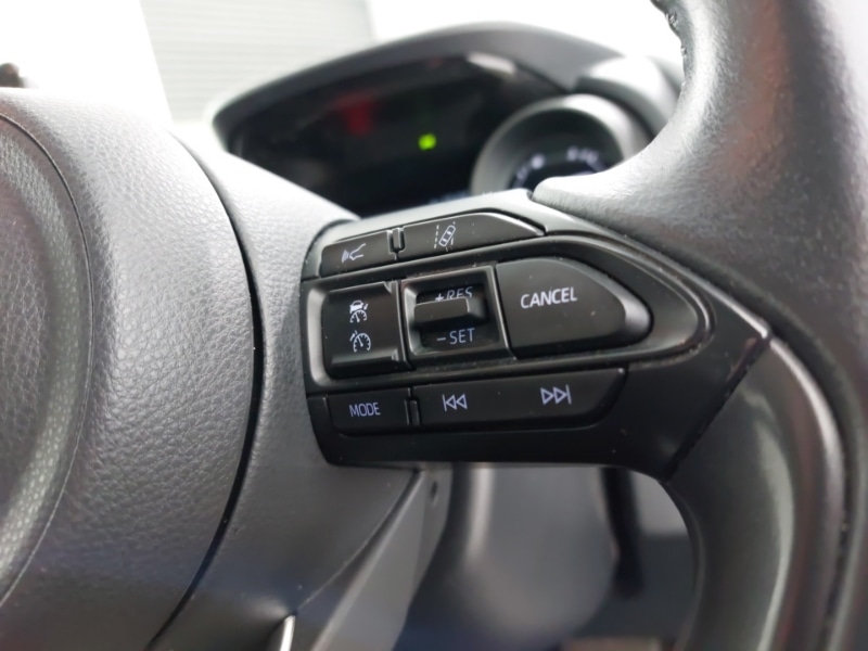 Used Toyota Yaris Cross 2022 for sale - 76643977: Photo 12