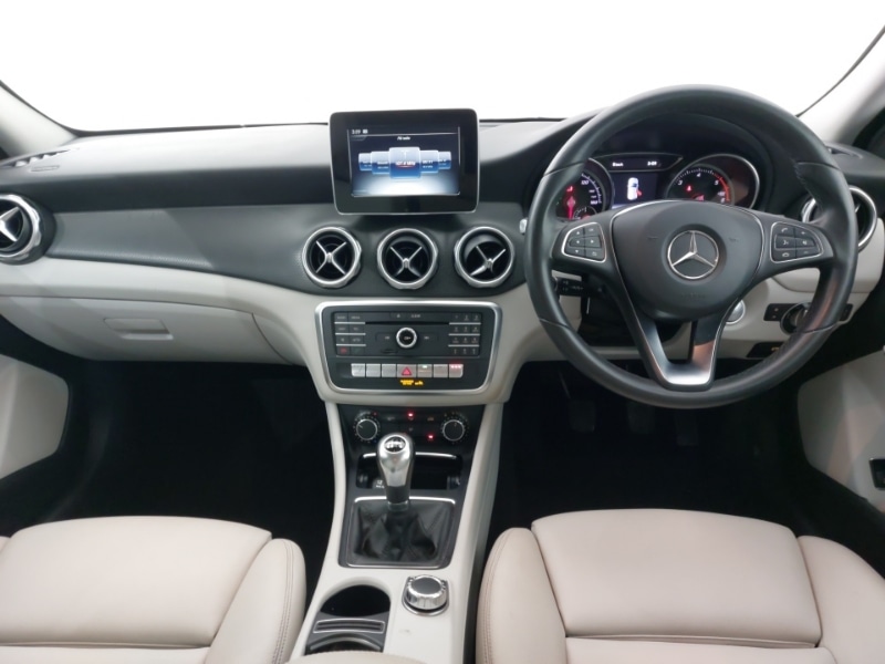 Used Mercedes-Benz GLA 2018 for sale - 77716869: Photo 2