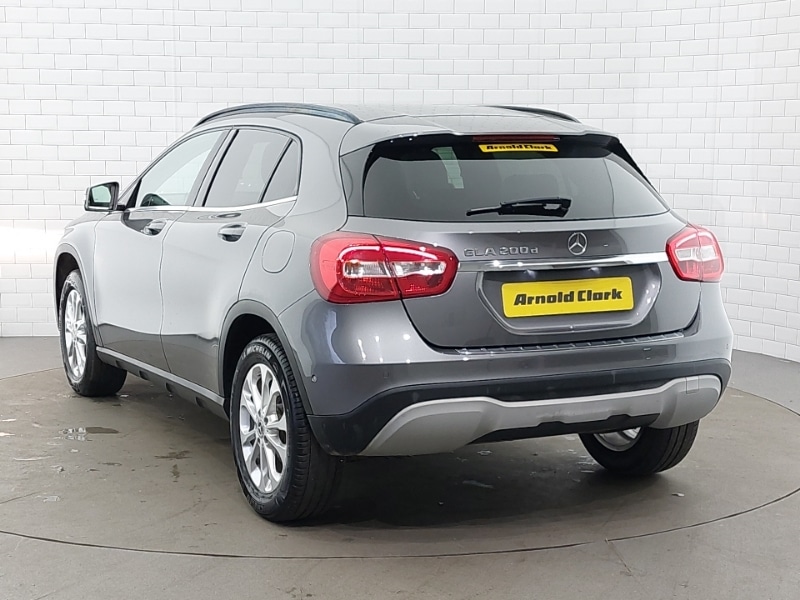 Used Mercedes-Benz GLA 2018 for sale - 77716869: Photo 3