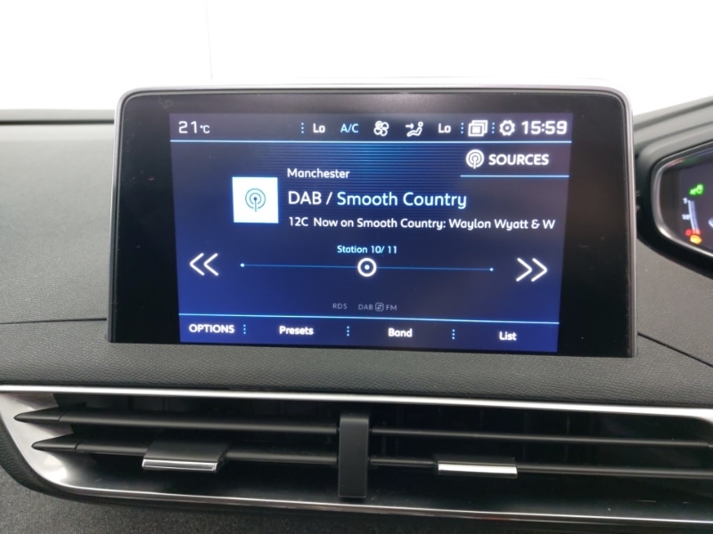 Used Peugeot 3008 2018 for sale - 77948188: Photo 10