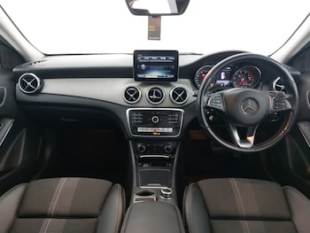 Used Mercedes-Benz GLA 2019 for sale - 78730288: Photo