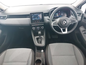 Used Renault Clio 2024 for sale - 76208394: Photo 2