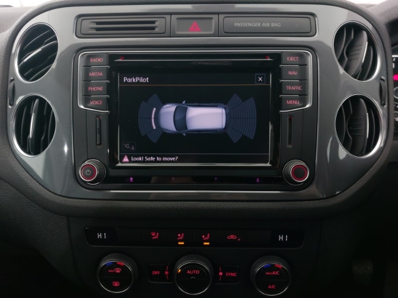 Used Volkswagen Tiguan 2015 for sale - 76484143: Photo 11