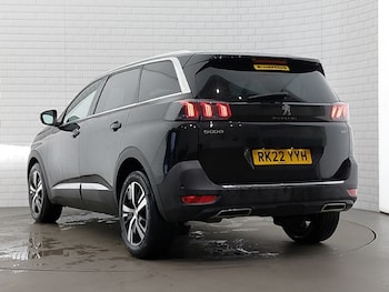 Used Peugeot 5008 2022 for sale - 75971937: Photo