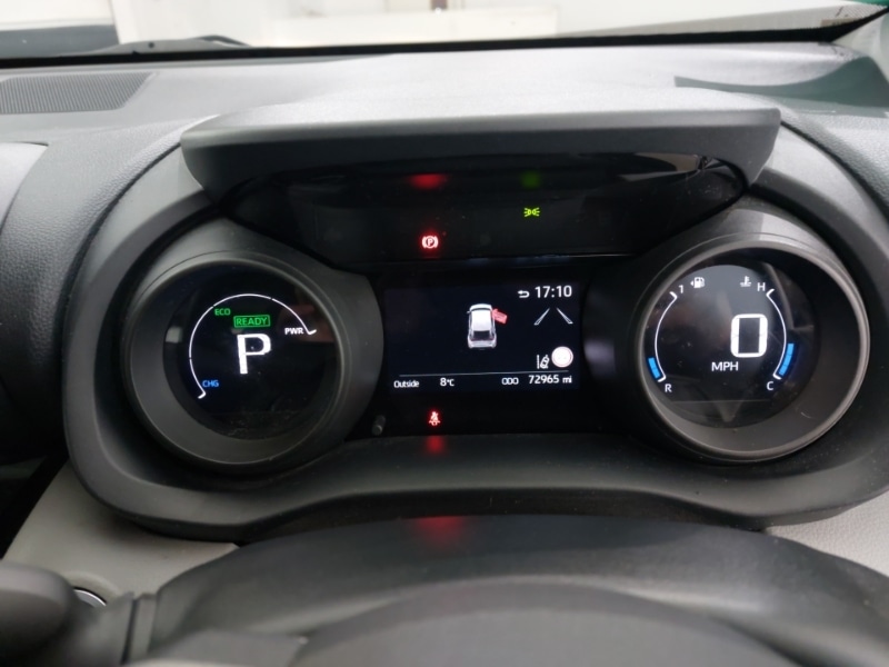 Used Toyota Yaris Cross 2022 for sale - 77034901: Photo 14