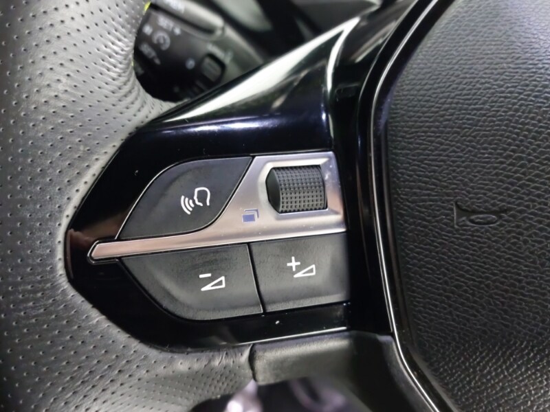 Used Peugeot 2008 2023 for sale - 77731818: Photo 13