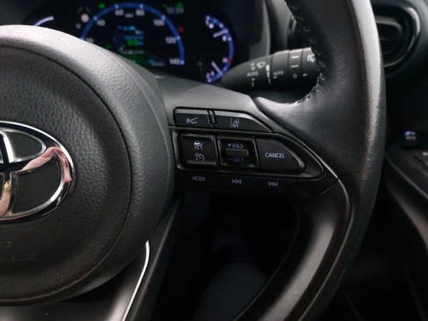 Used Toyota Yaris Cross 2022 for sale - 76289565: Photo 15