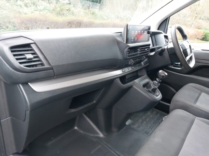 Used Vauxhall Vivaro 2024 for sale - 77933045: Photo 5