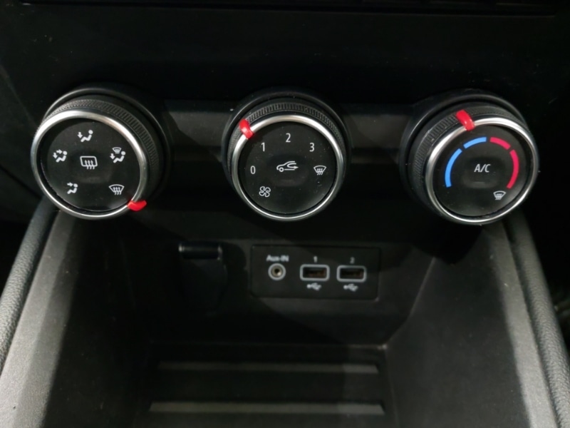 Used Renault Clio 2020 for sale - 77418937: Photo 17